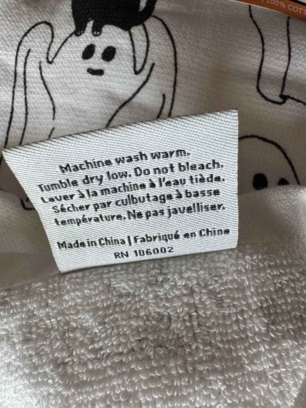 Cute Ghost with Black Cat Kassatex La Cuisine Haunted Hand Towels Set of 5